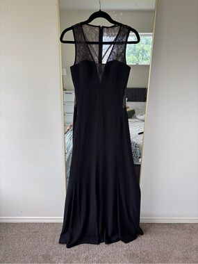 BCBG MAXAZRIA Black Lace-Back Evening Dress - Elegant Women's Gown